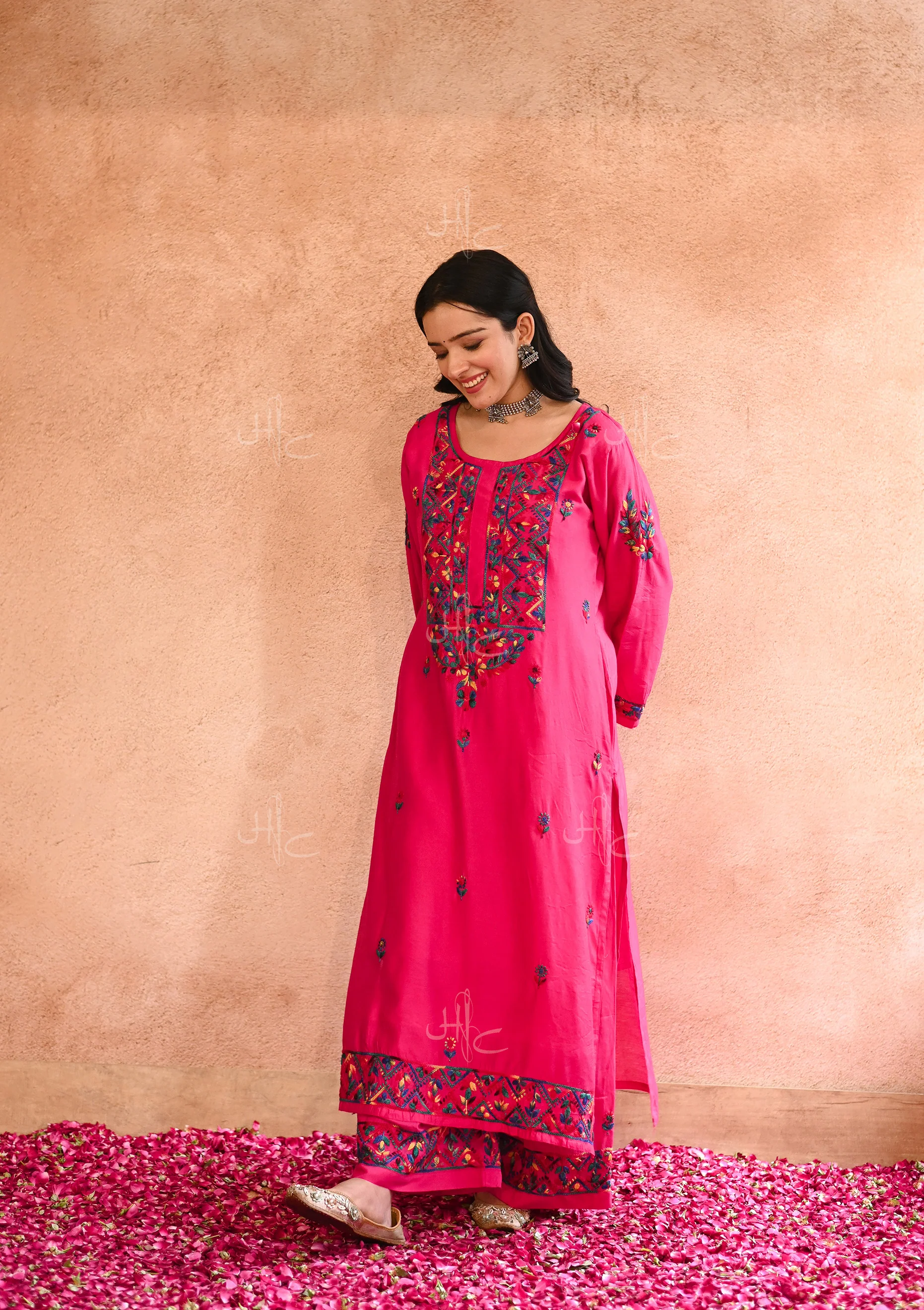 HOC Aafna Chikankari Chanderi Straight Kurta Set with Inner - Image 3