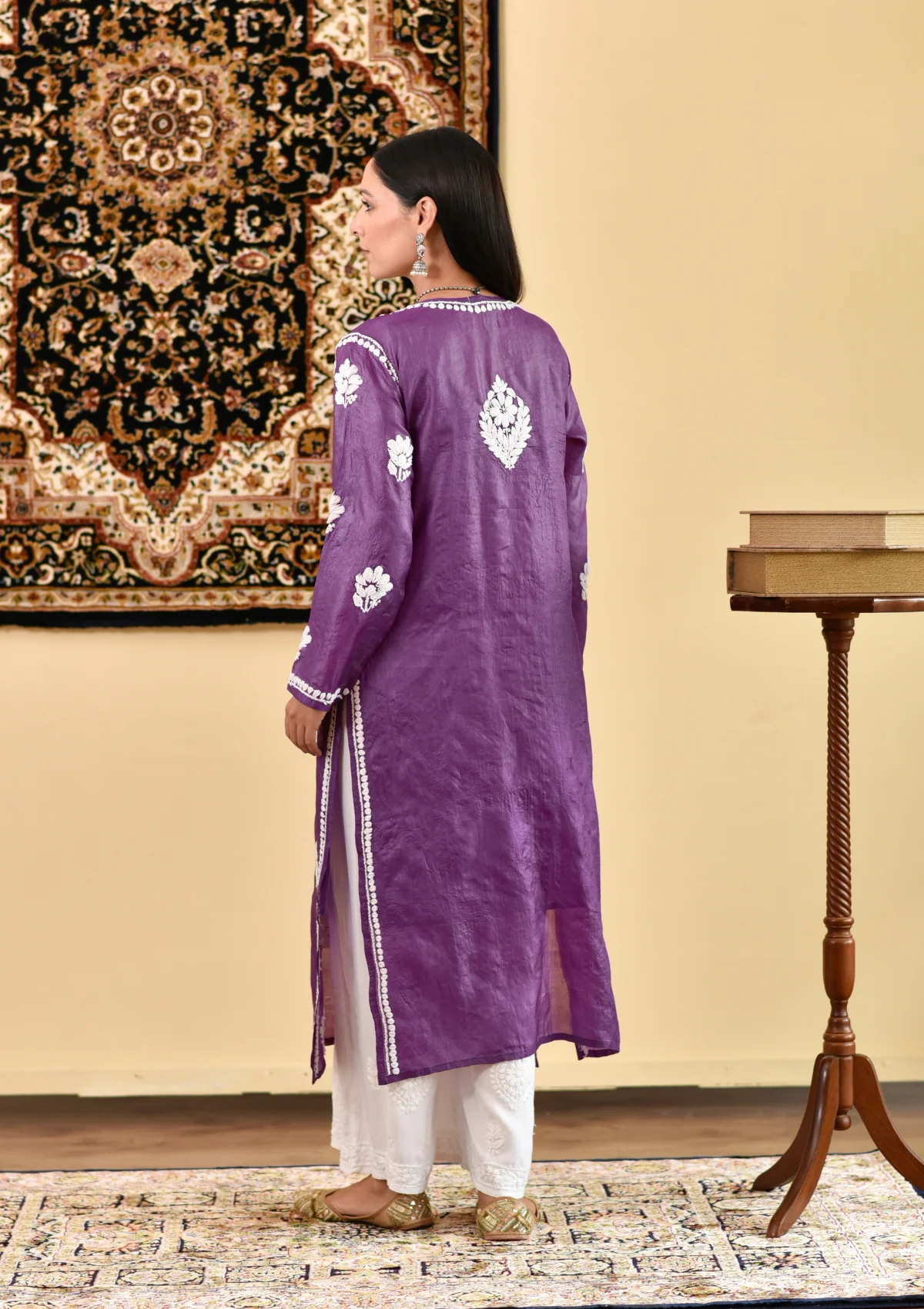HOC Aziza Chikankari Silk Straight Kurta - Image 5