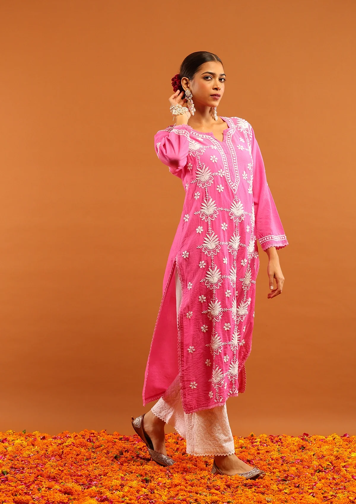 HOC Chanderi Chikankari Ombre Women's Long Kurta-Pink - Image 3