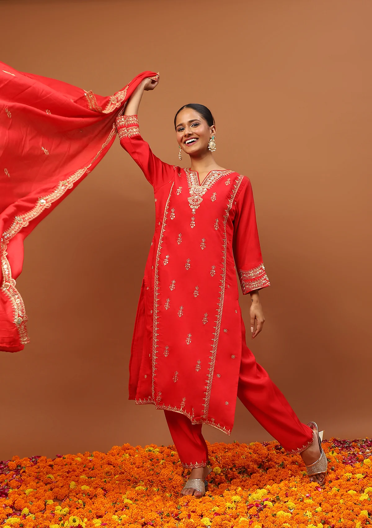HOC Chanderi Blend Embroidered Zardozi Solid Women's 3 PC Long Kurta Set-Red - Image 3