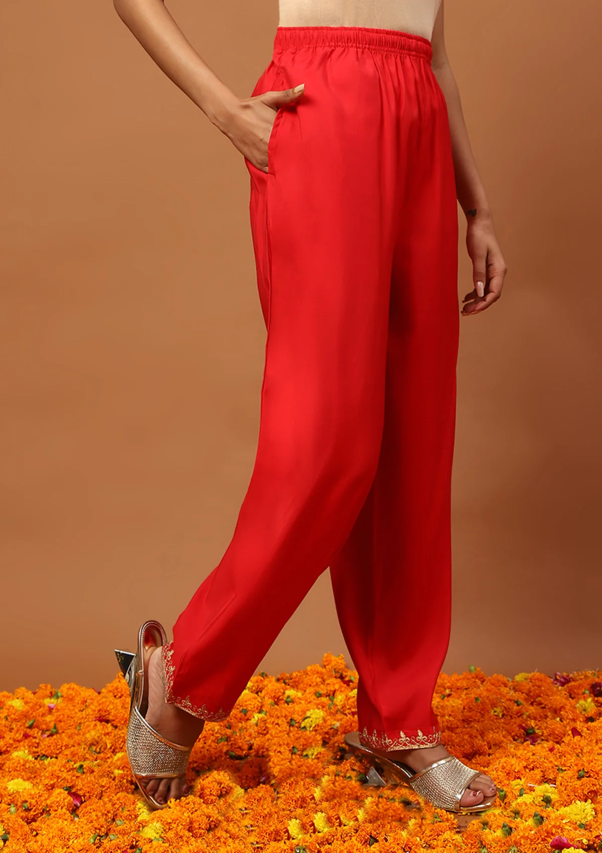 HOC Chanderi Blend Embroidered Zardozi Solid Women's 3 PC Long Kurta Set-Red - Image 4