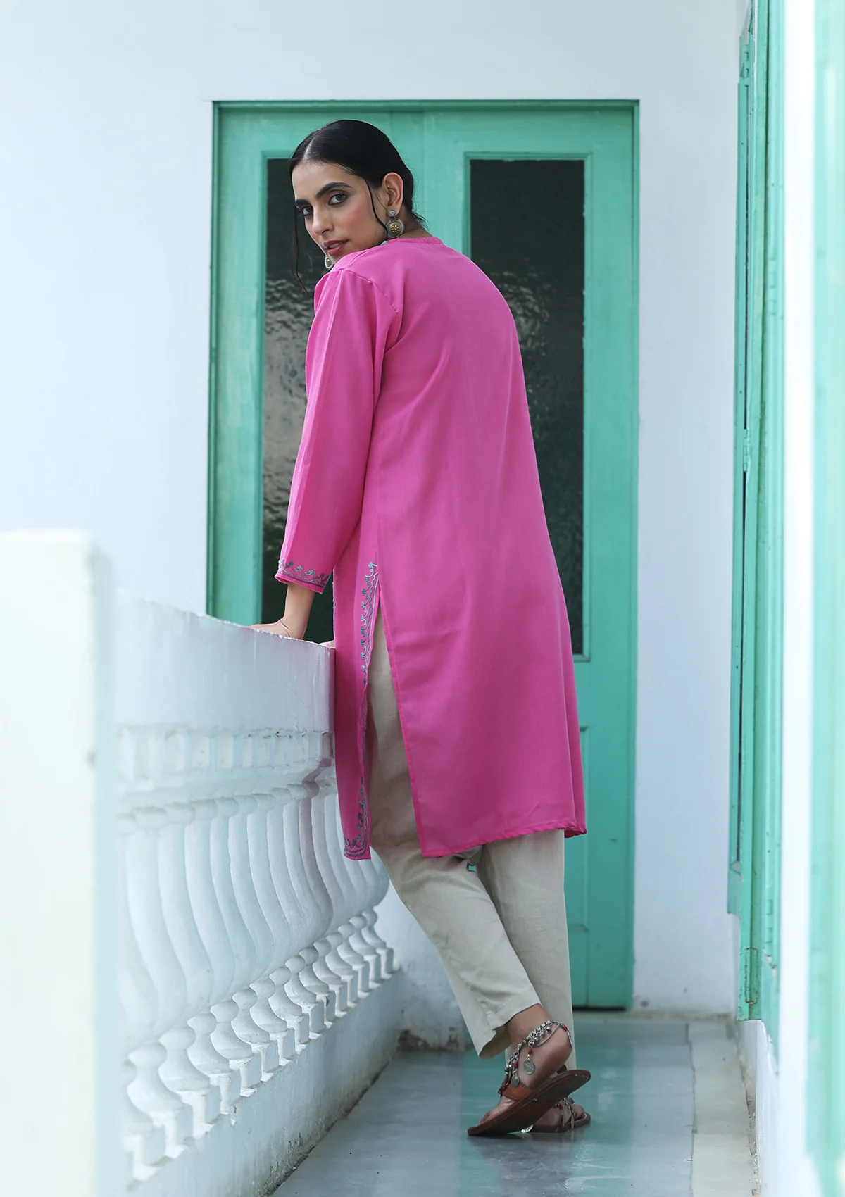 HOC Aari Embroidered Cotton Solid Women's Long Kurta - Pink - Image 5