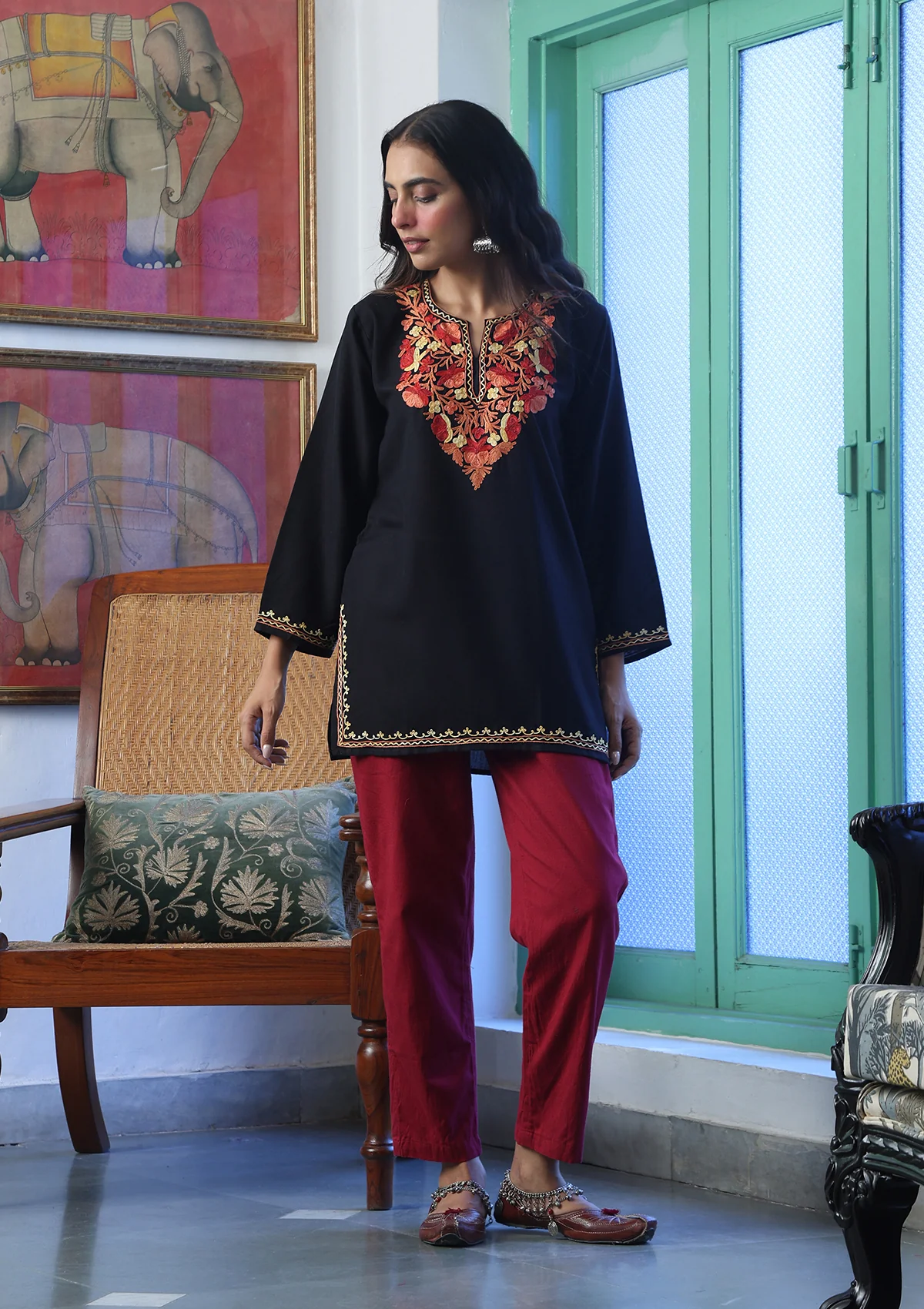 HOC Crafts Aari Embroidered Cotton Solid Women's Short Kurta - Black - Image 2