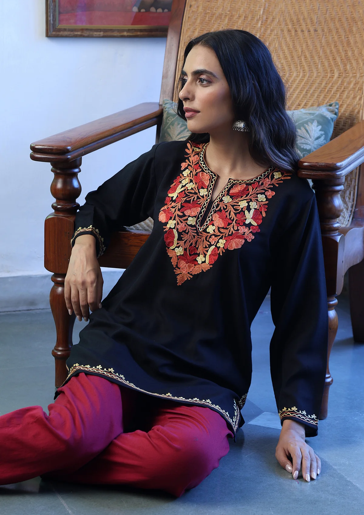 HOC Crafts Aari Embroidered Cotton Solid Women's Short Kurta - Black - Image 3