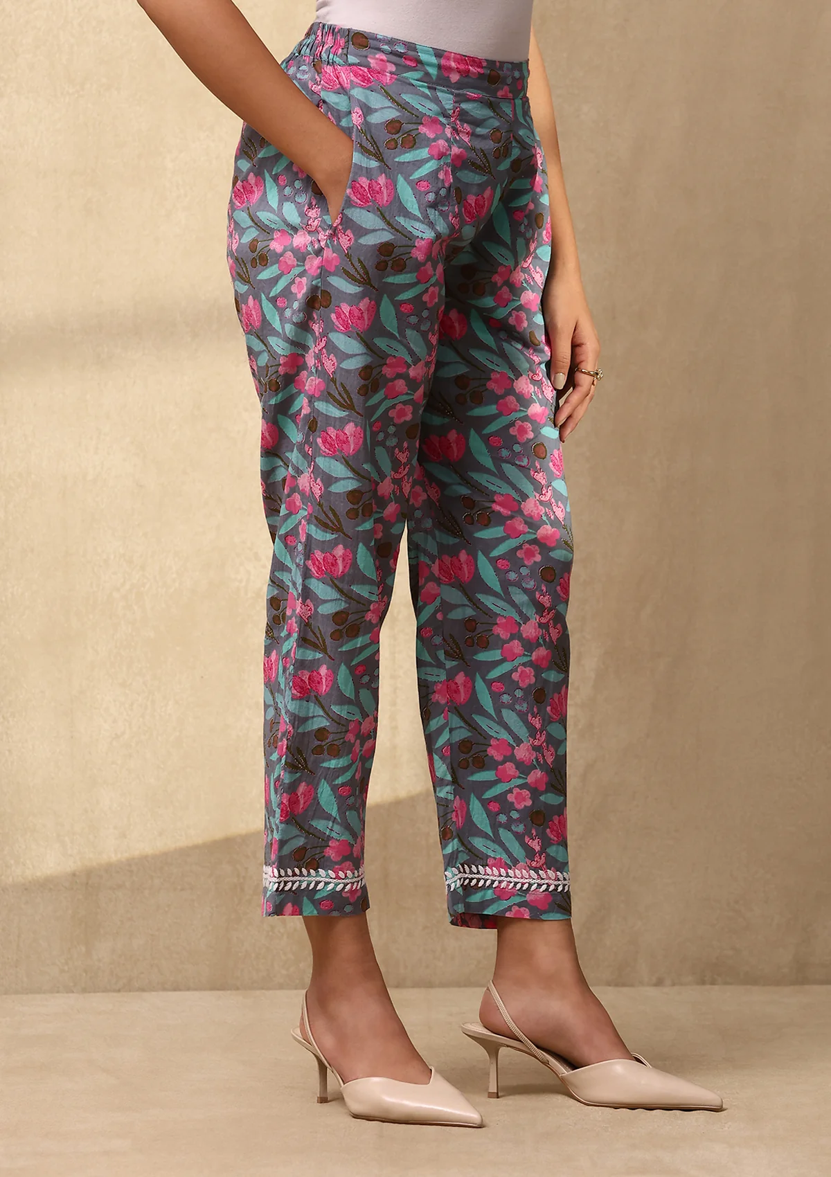 Cotton Chikankari Printed Women's 2 PC Co-ord Set - Grey - Image 6
