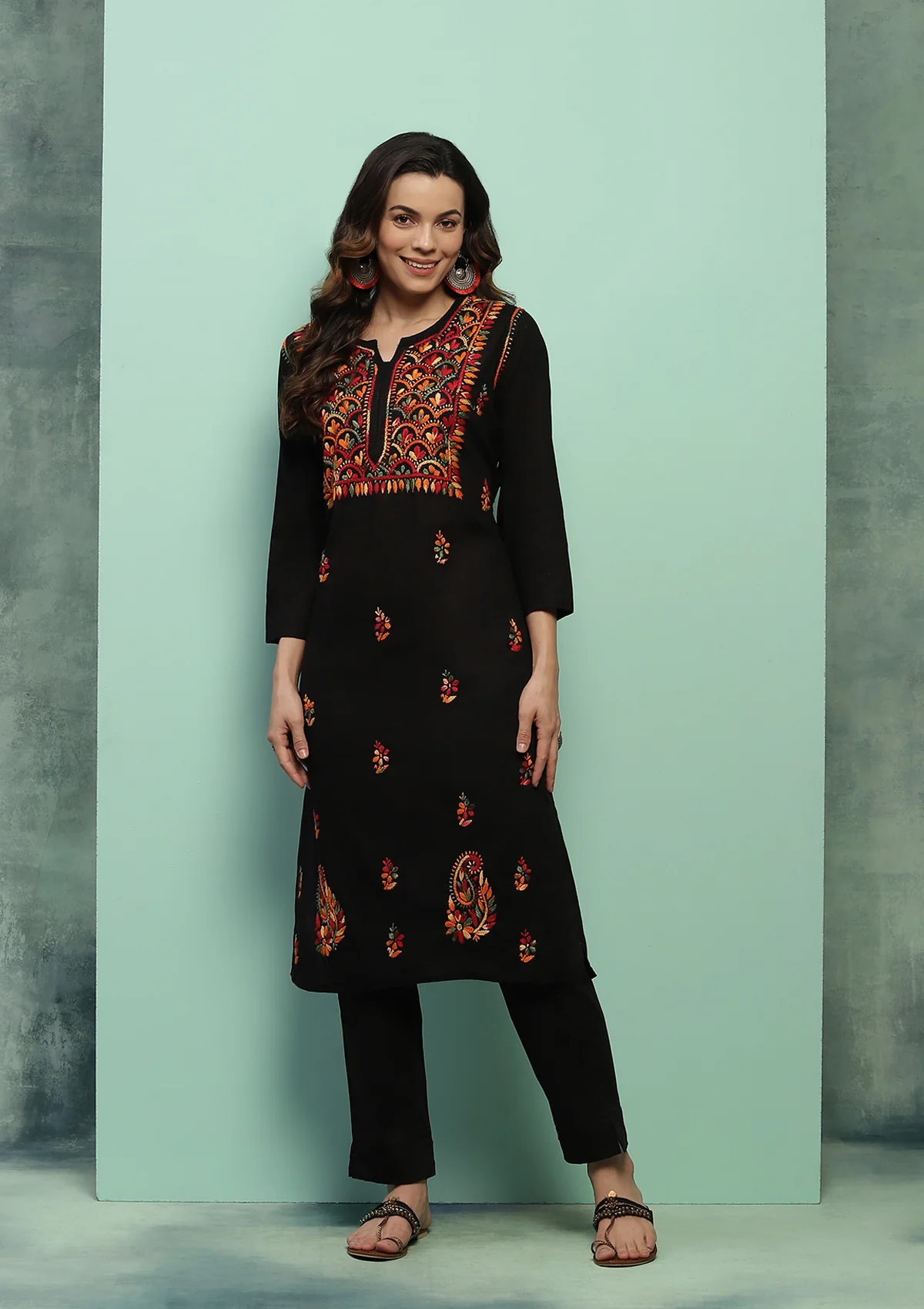 HOC Cotton Chikankari Solid Women's Long Kurta - Black