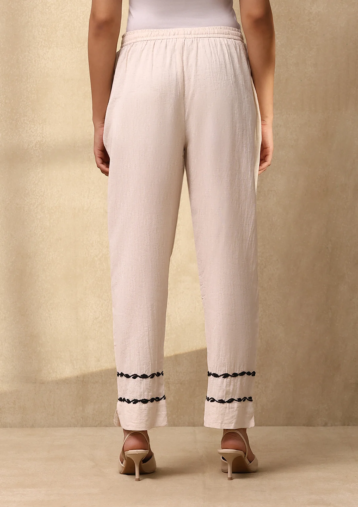 HOC Cotton Linen Blend Chikankari Solid Women's 2 PC Co-ord Set - Off White - Image 8