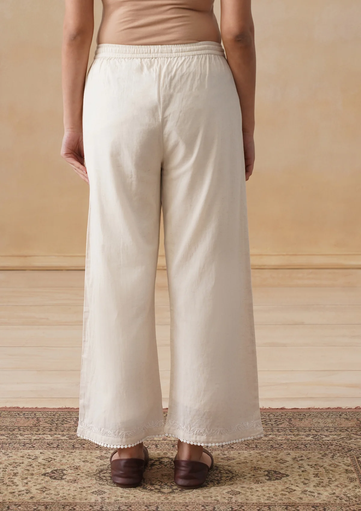 HOC Cotton Linen Blend Chikankari Solid Women's Palazzo - Off White - Image 5
