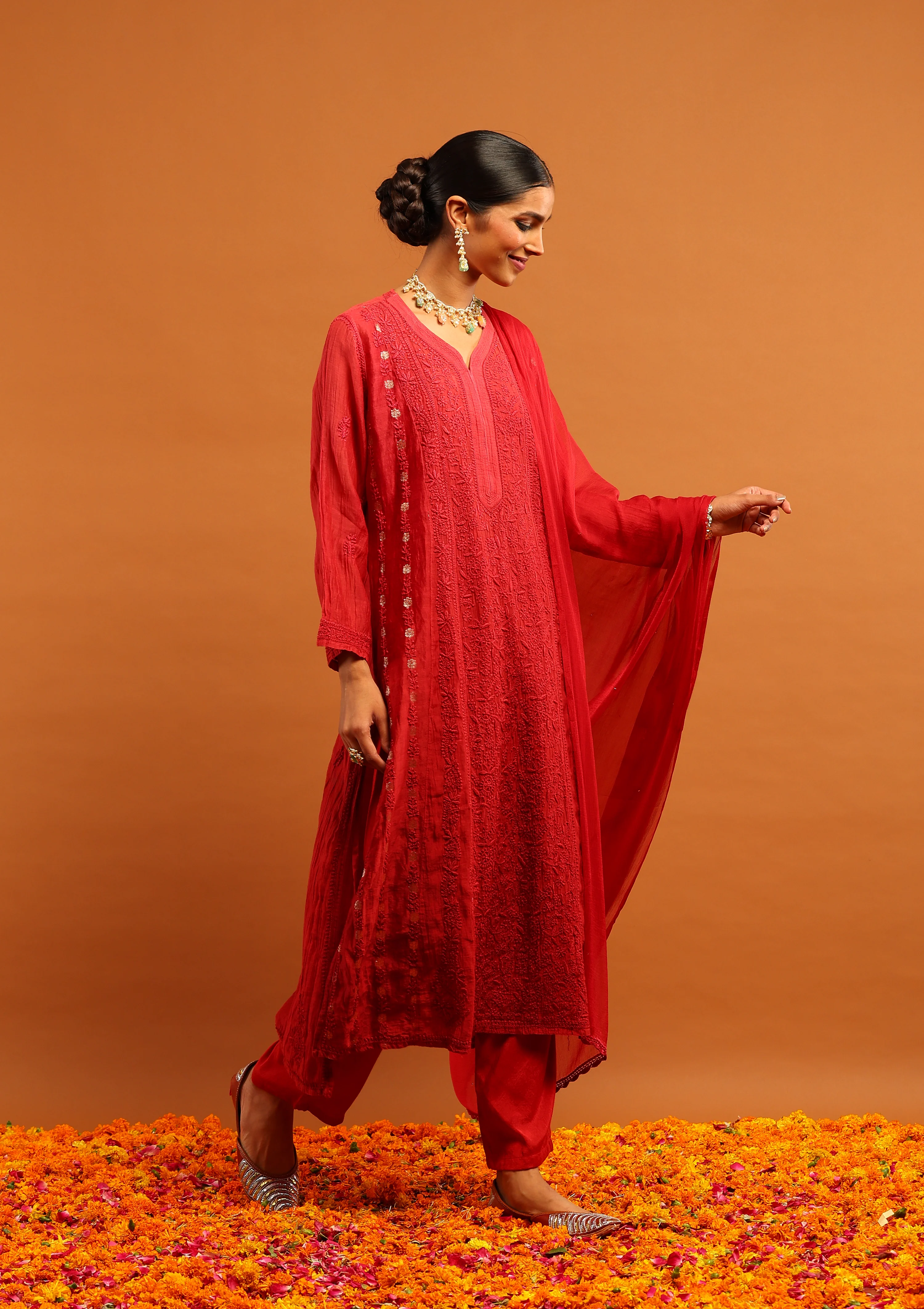 HOC Banarasi Mul Chanderi Chikankari Solid Women's 4 PC Straight Kurta Set - Red - Image 2
