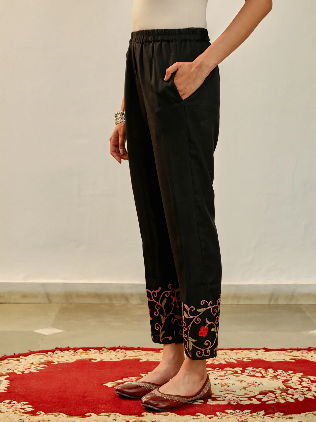 HOC Aari Embroidered Cotton Solid Women's 2PC Long Kurta Set - Black - Image 5