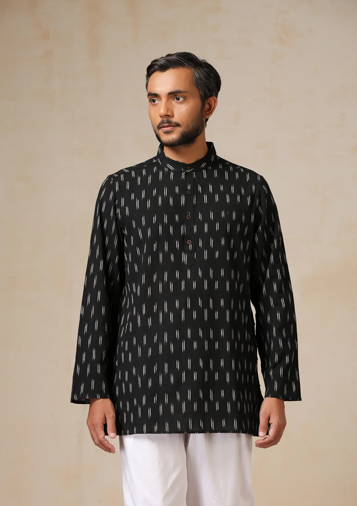 HOC Ikkat Cotton Solid Men's Short Kurta - Black - Image 3