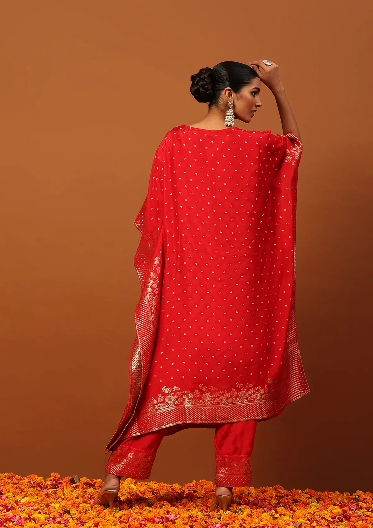 HOC Jacquard Silk Hand Embellished With Zari Women's Kaftan Set With Inner - Red - Image 7