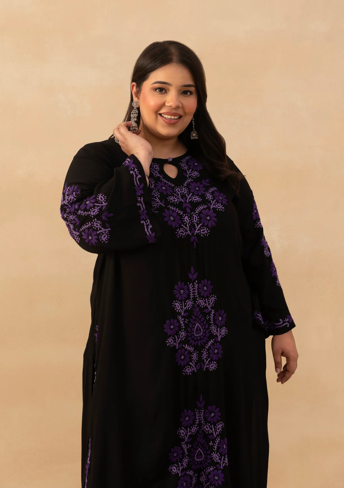 HOC Rayon Chikankari Solid Women's Long Kurta - Black - Image 2