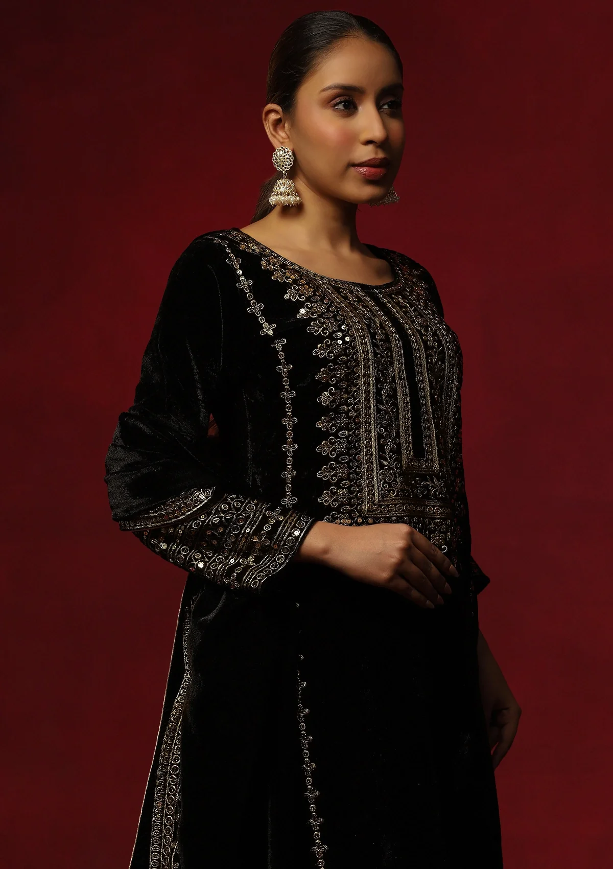 HOC Velvet Zari & Sequin Solid Women's 3 Pc Long Kurta Set-Black - Image 2