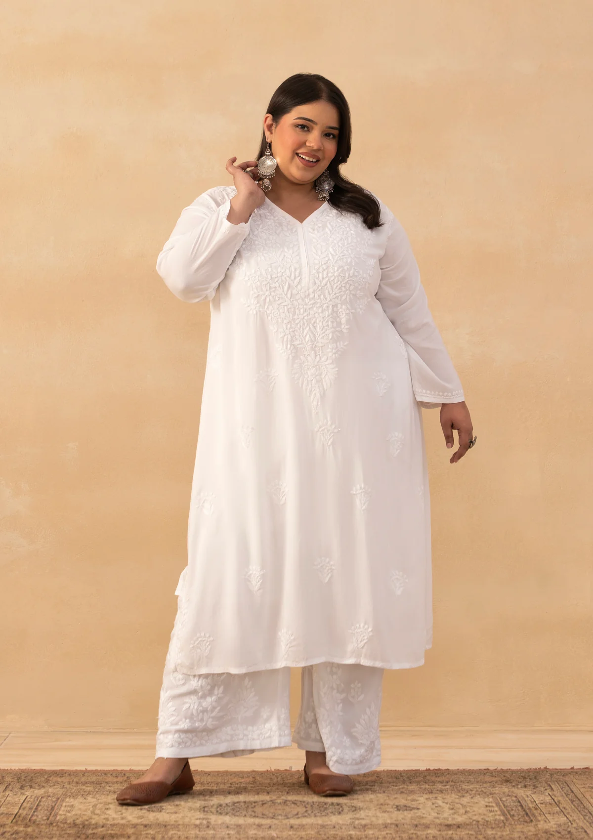 HOC Modal Chikankari Solid Women's Long Kurta - White - Image 3