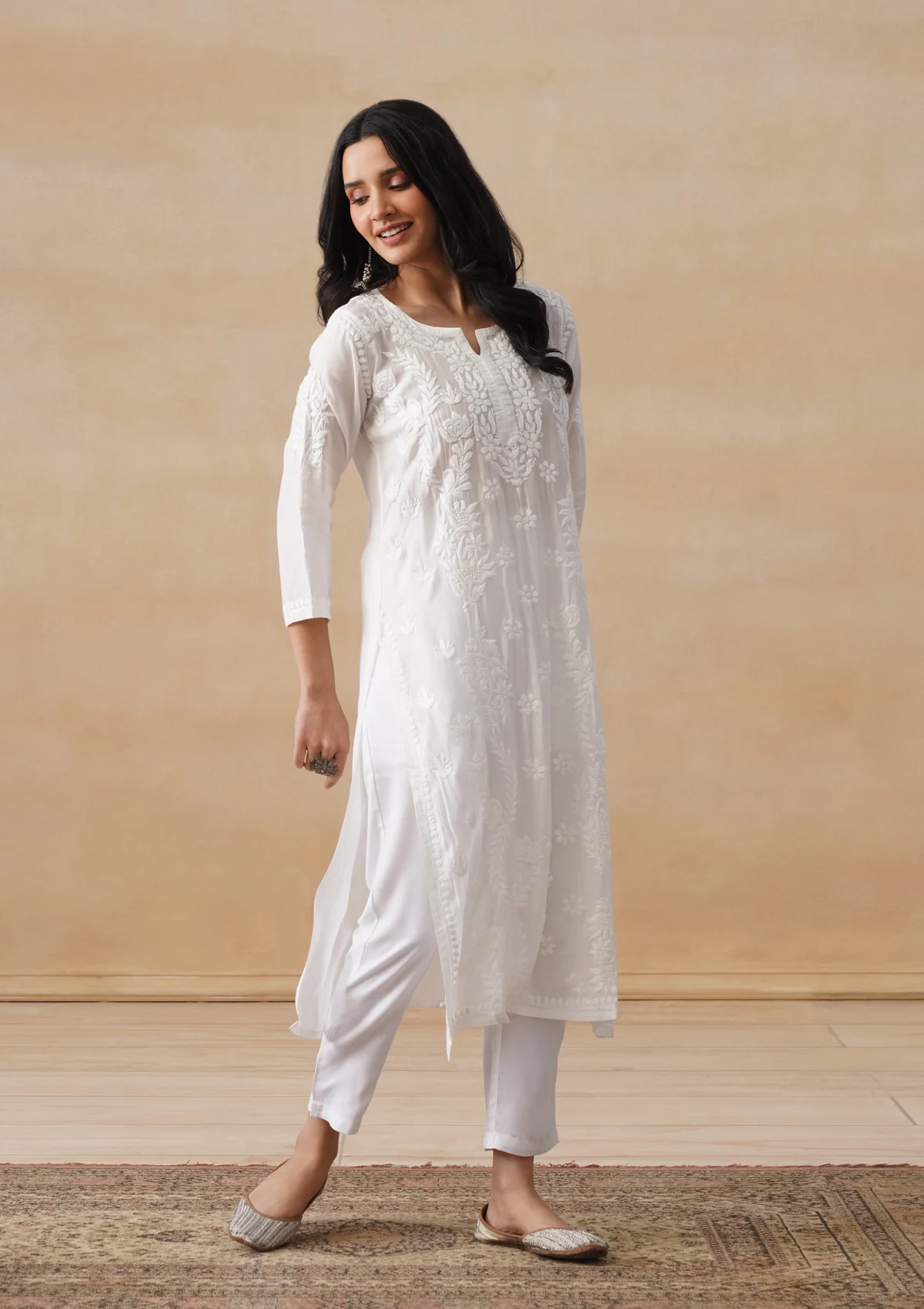 Muslin Chikankari Solid Women's Long Kurta - White - Image 5