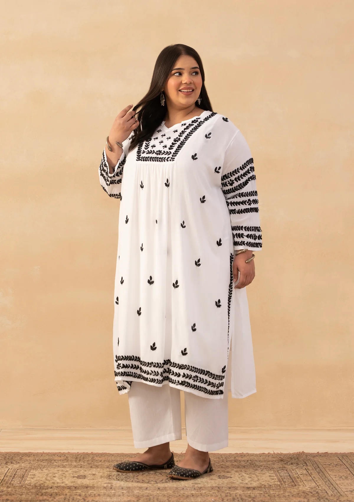 HOC Muslin Chikankari Solid Women's Long Kurta - White - Image 6
