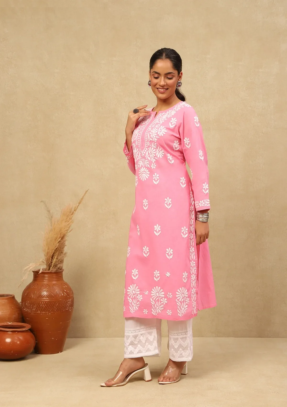 HOC Nida Chikankari Cotton Straight Kurta - Image 3