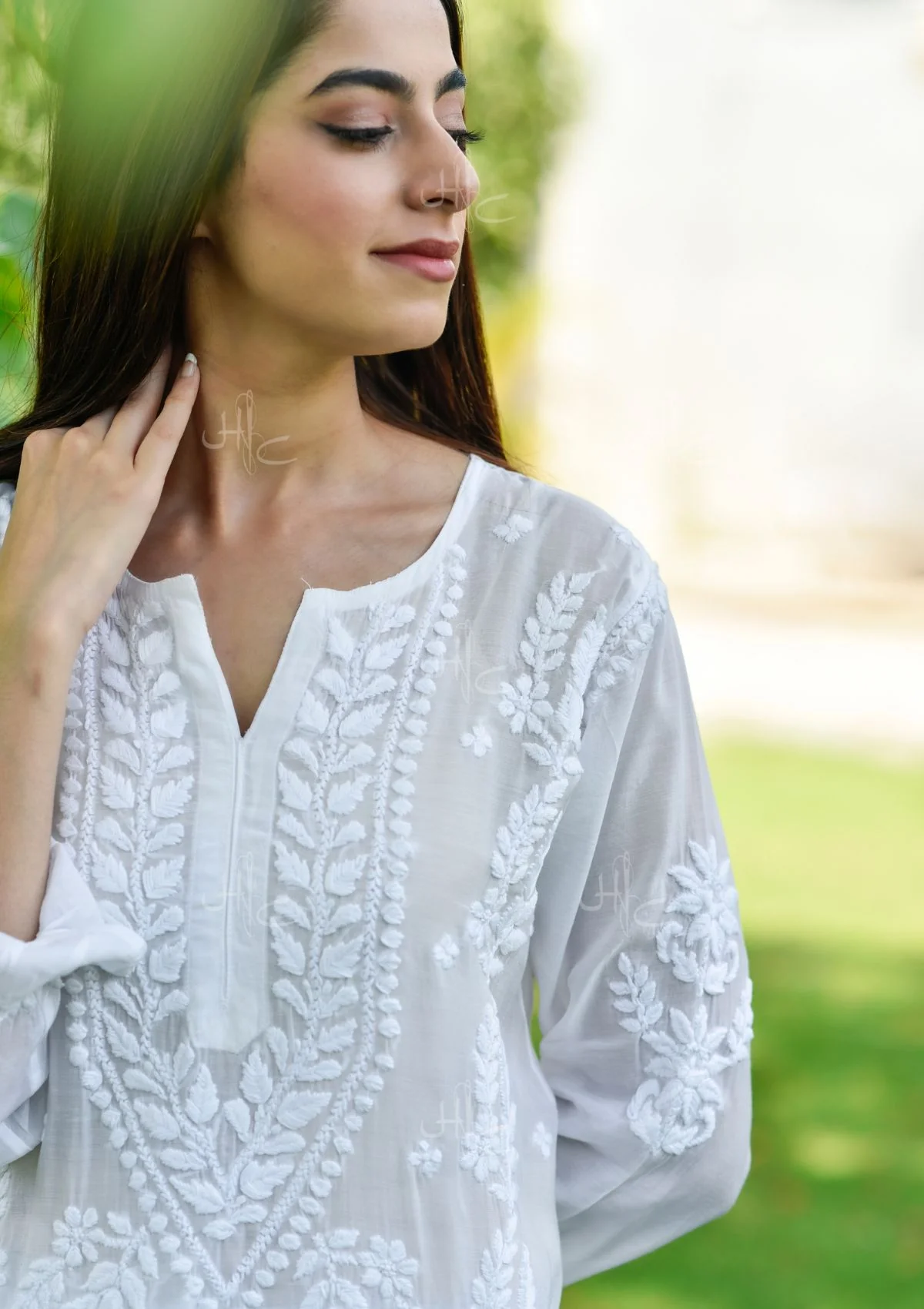 HOC Nora Chikankari Muslin Straight Kurta - Image 4