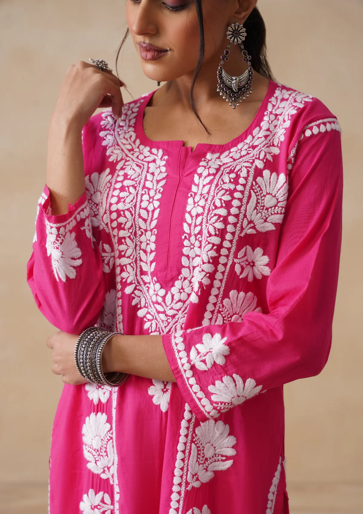 Pure Cotton Chikankari Solid Women's Long Kurta-Fuschia - Image 6