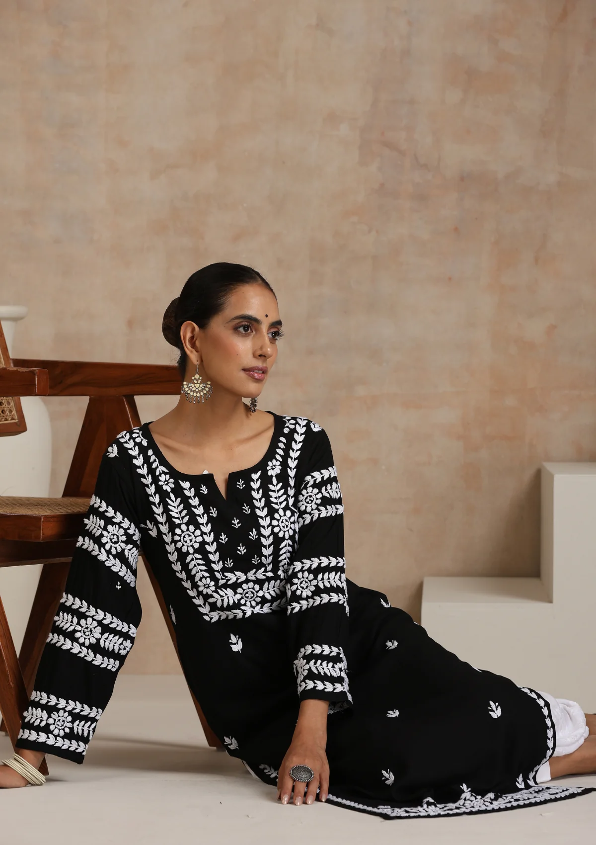HOC Rayon Chikankari Solid Women's Long Kurta - Black - Image 3