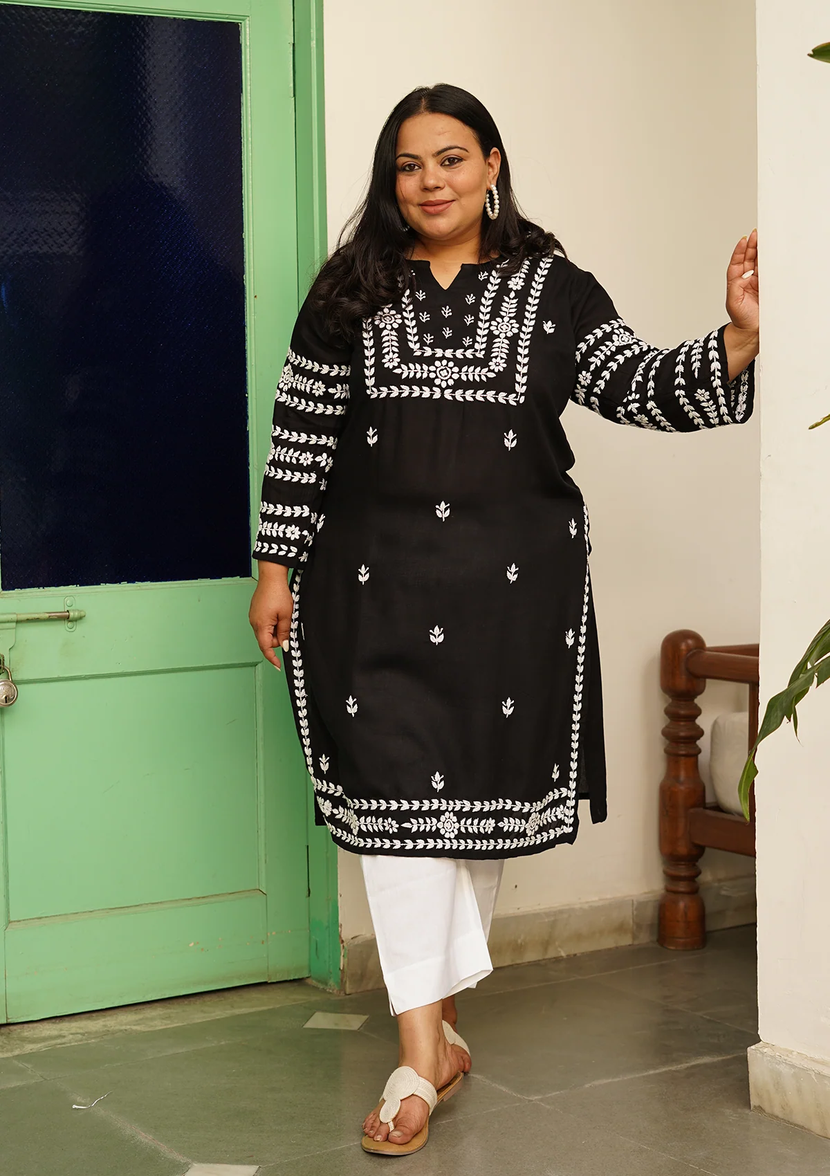HOC Rayon Chikankari Solid Women's Long Kurta - Black - Image 5