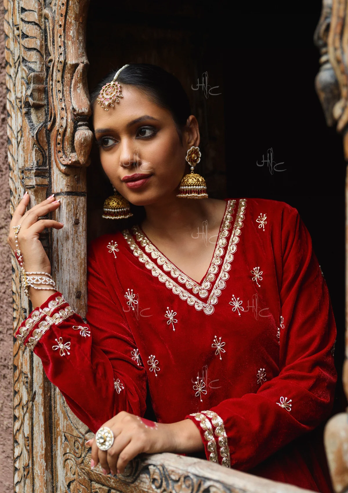 HOC Rumi Embroidered Velvet A-line Kurta Set - Image 8