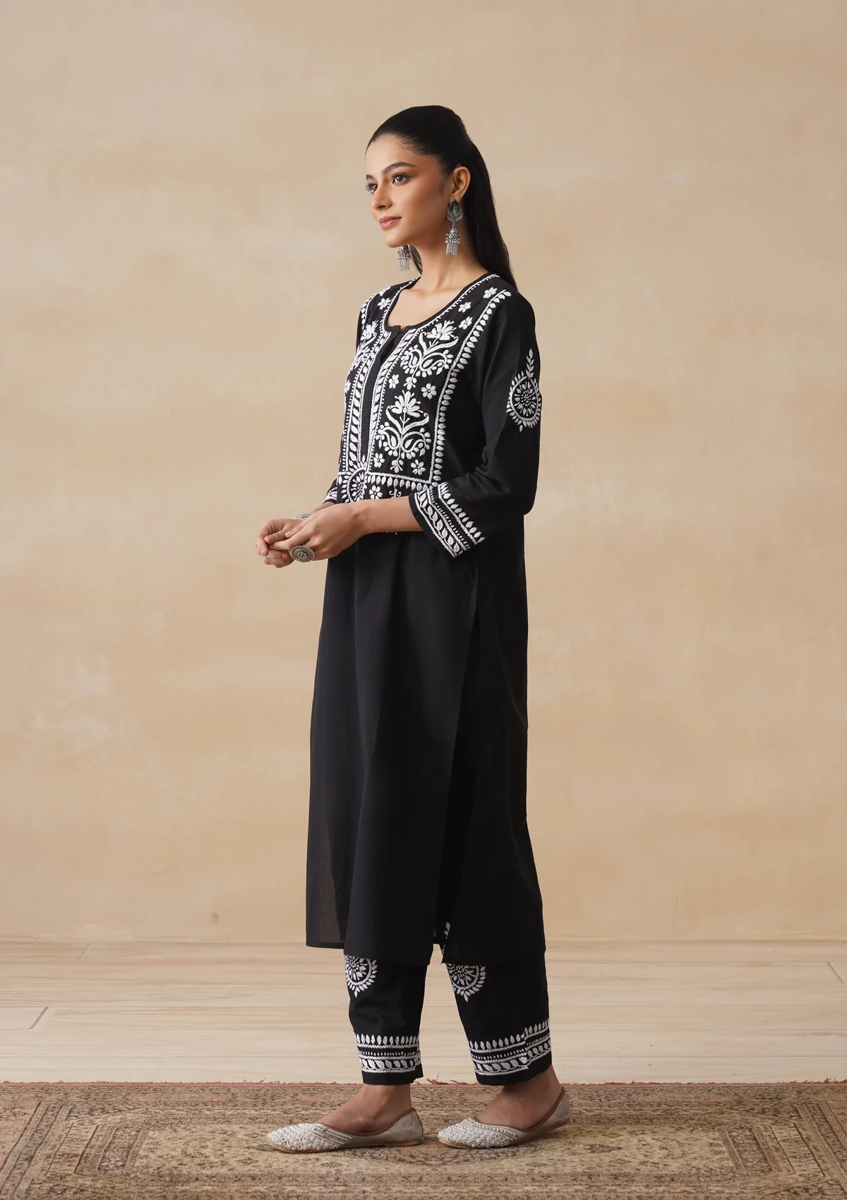 HOC Soha Chikankari Cotton Straight Kurta Set - Black - Image 6