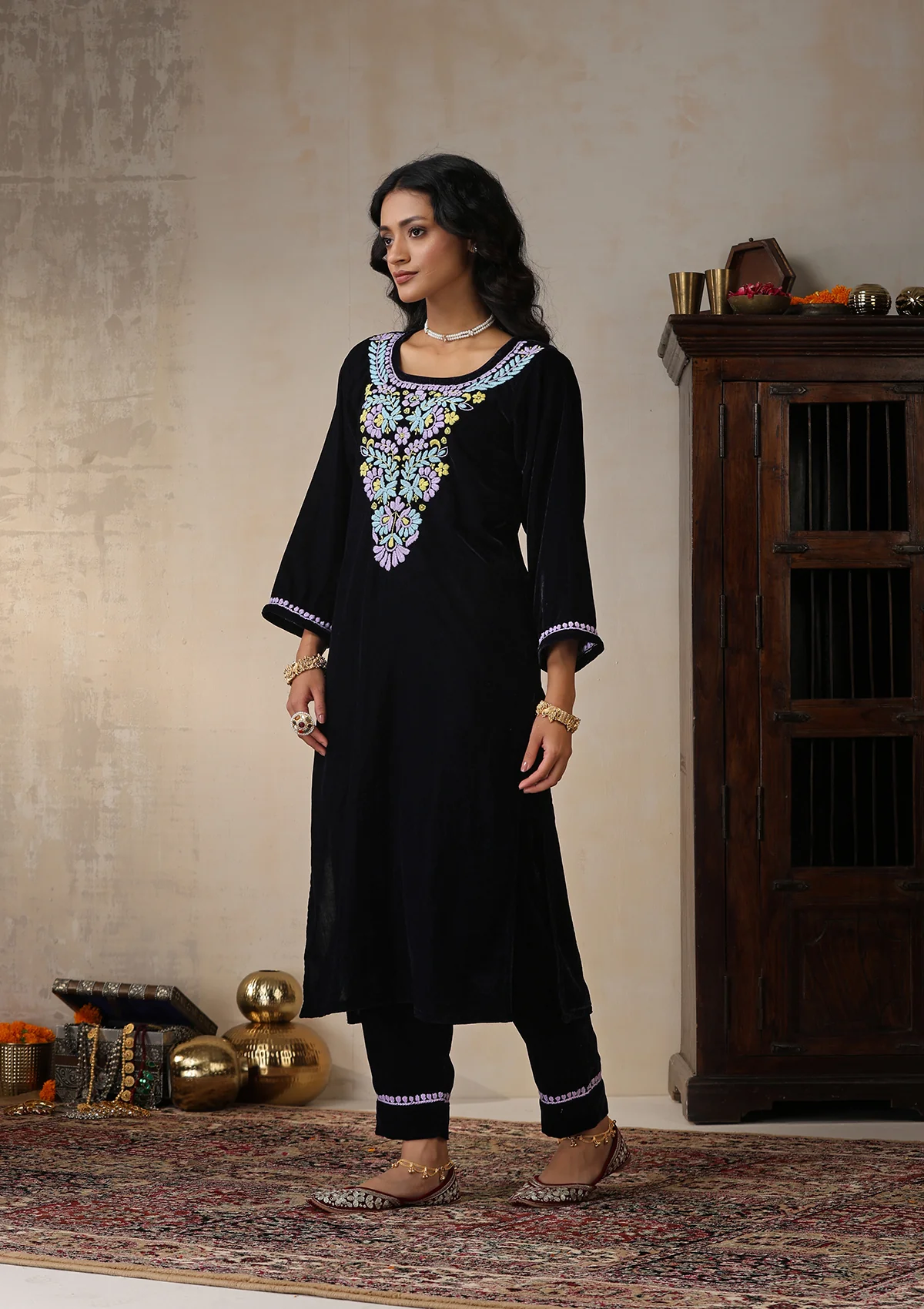 HOC Velvet Chikankari Solid Women's 2 PC Long Kurta Set - Navy Blue - Image 3
