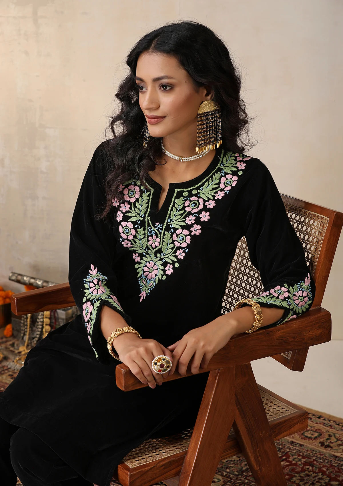 HOC Velvet Chikankari Solid Women's 2 PC Short Kurta Set - Black - Image 5