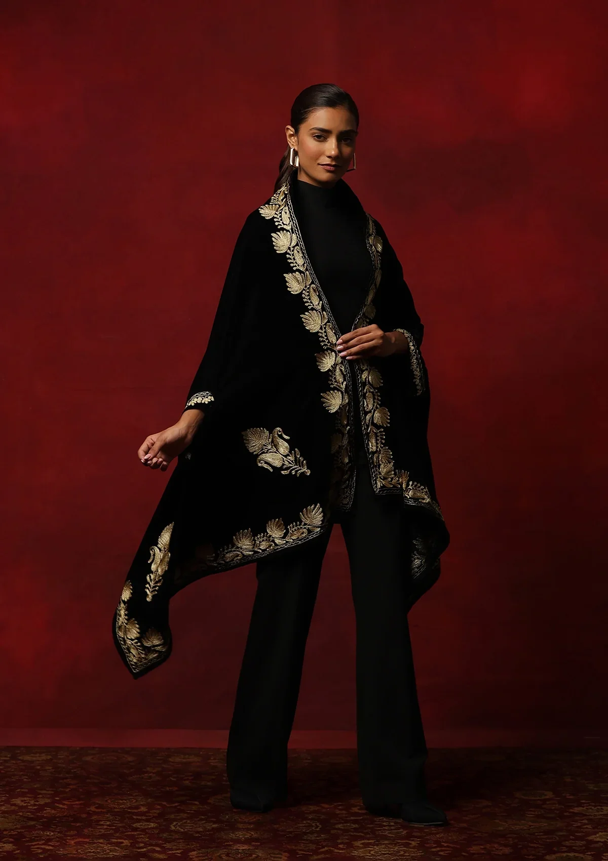 HOC Velvet Tilla Embroidered Solid Women's Cape -Black