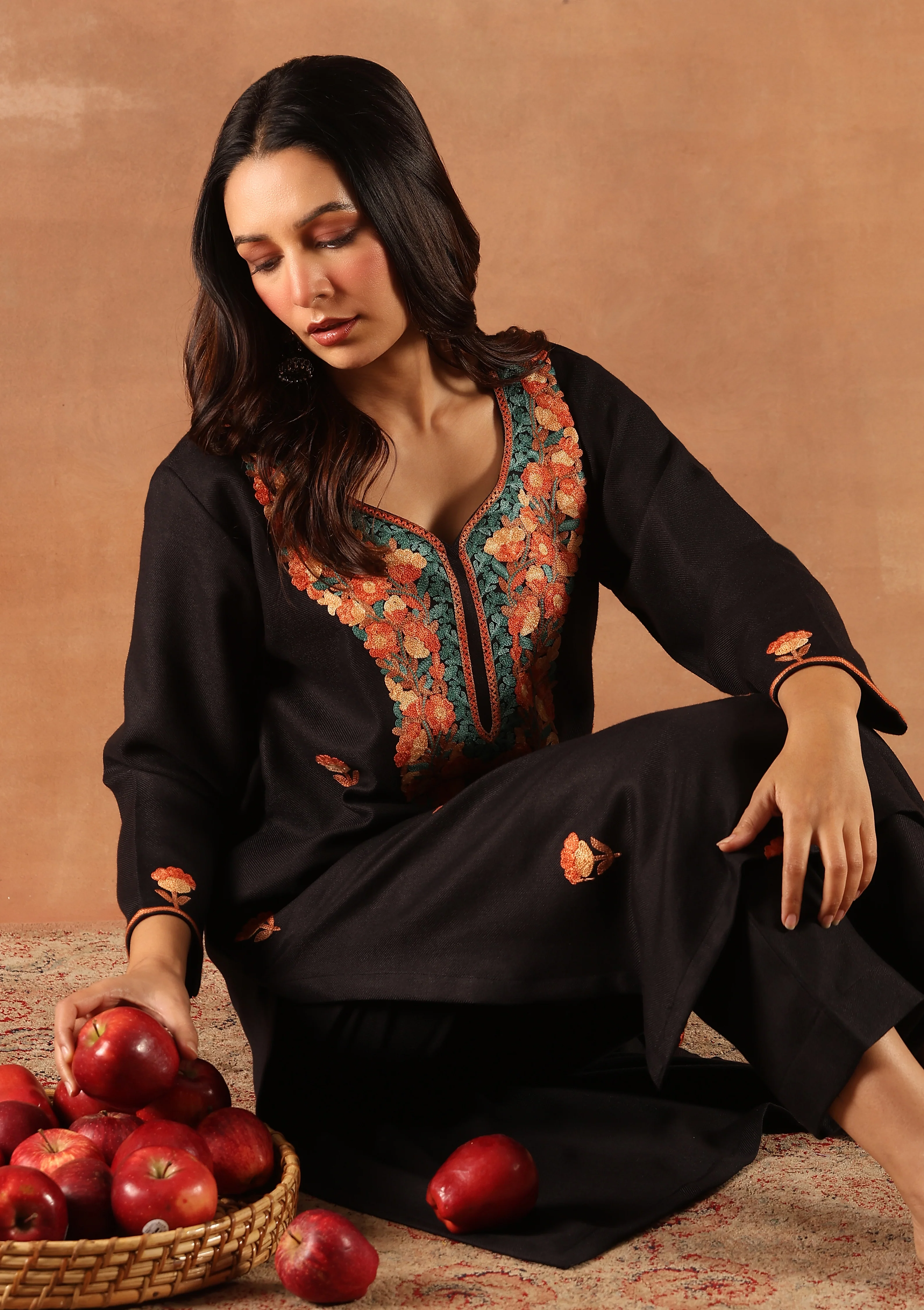 HOC Wool Aari Embroidered Solid Women's 2 PC Long Kurta Set-Black - Image 2