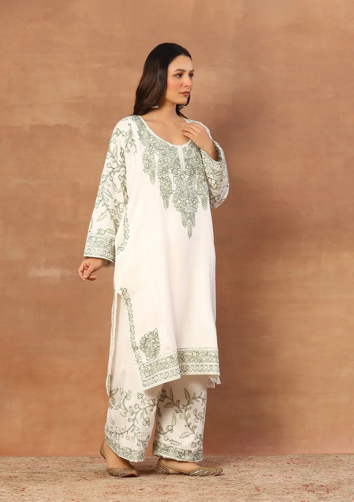 HOC Wool Aari Embroidered Solid Women's 3 Pc Long Phiran Set - White - Image 3