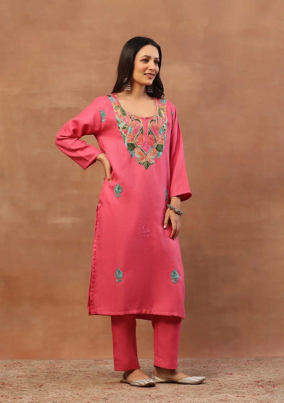 HOC Wool Aari Embroidered Solid Women's Long Kurta Set-Dusty Pink - Image 4