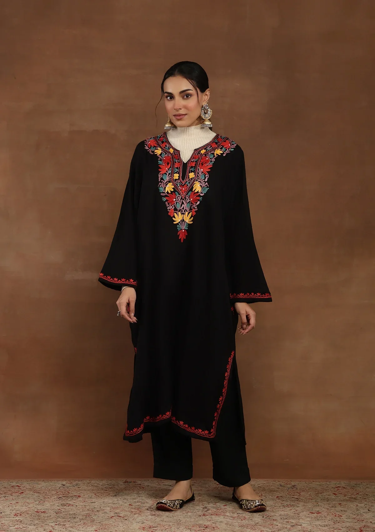 HOC Wool Aari Embroidered Solid Women's Phiran-Black