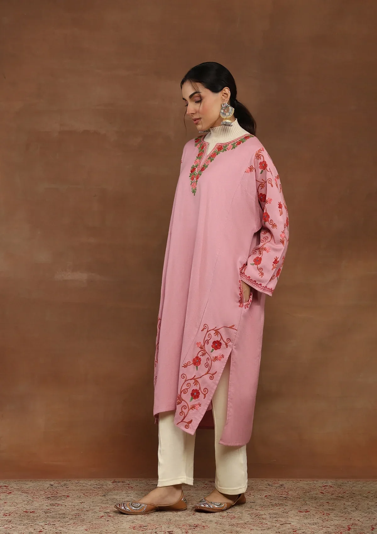 HOC Wool Aari Embroidered Solid Women's Phiran-Pink - Image 4