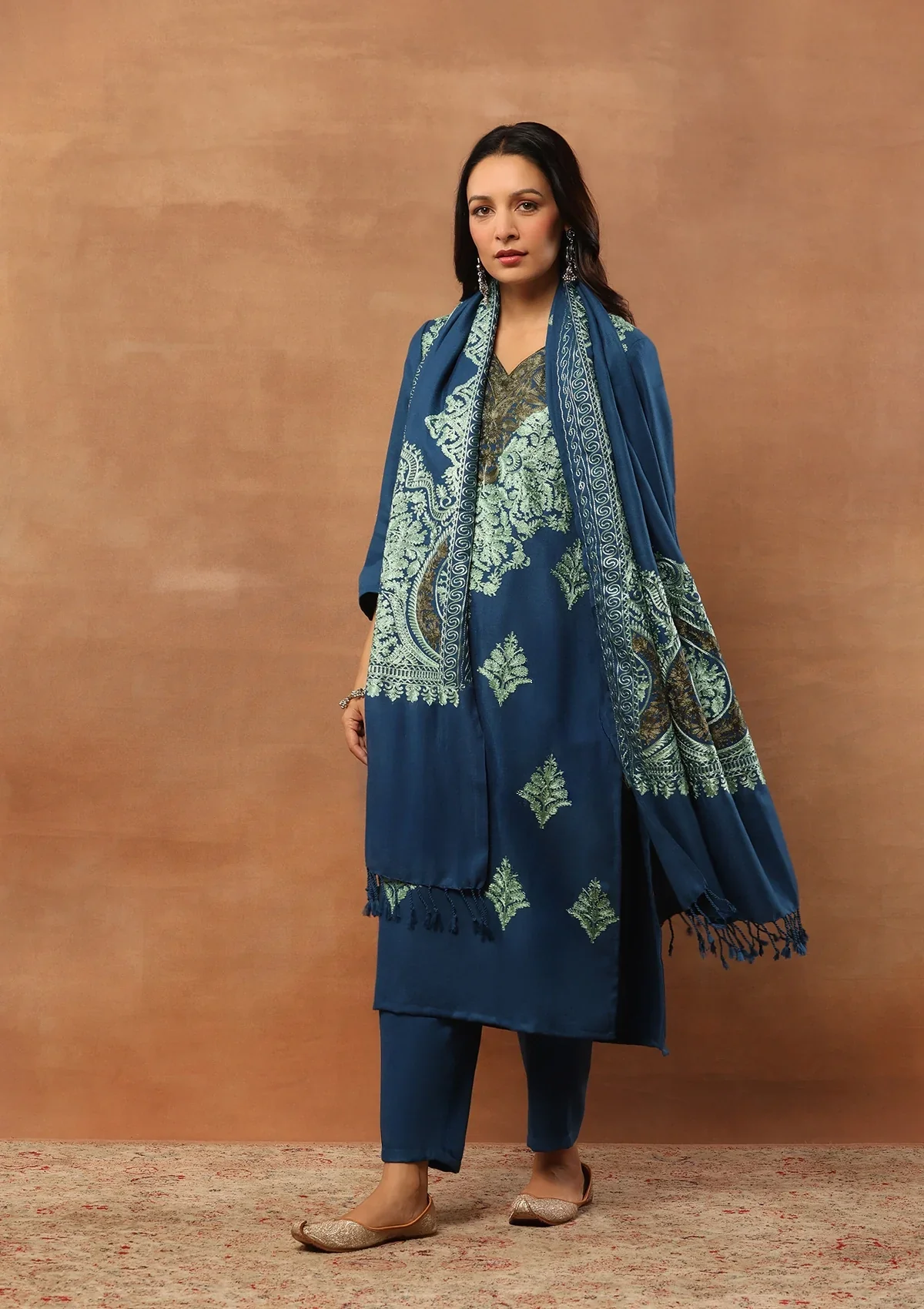 HOC Wool Aari Embroidered Straight Kurta Set With Dupatta-Blue - Image 4