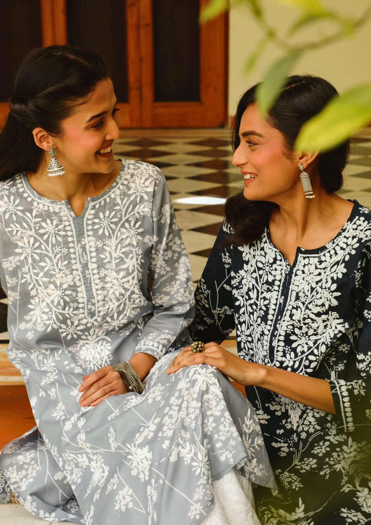 Zainab Chikankari Mulmul Straight Kurta - Image 6